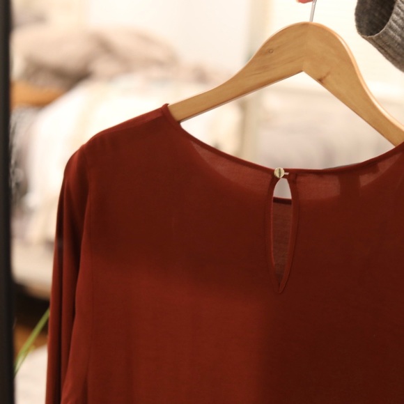 Pretty top FITTS A SMALL - Picture 3 of 4